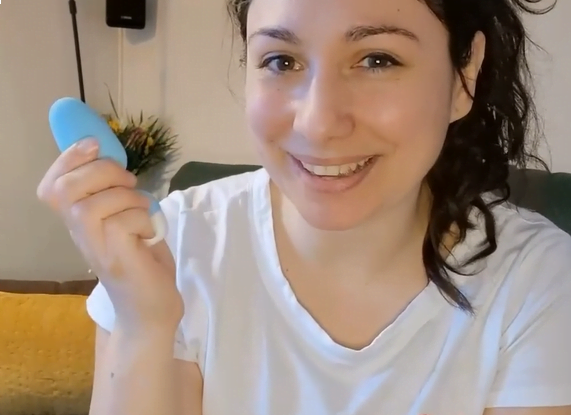 Es vienkārši uzlaidu uz viņas kājām, jo mans urīnpūslis nolēma, ka viņam pietiek un neko ciet vairs neturēs I Kidsmed