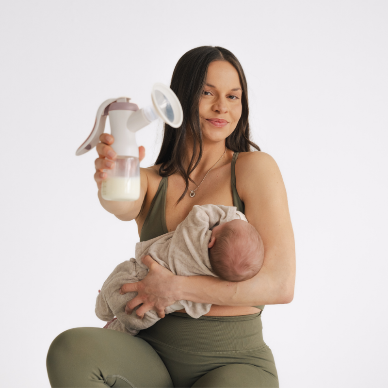 Mamma un mazulis krūts piena atslaukšanas periodā